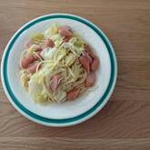 ソーセージとキャベツのホットパスタ