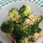 ブロッコリーのおかかマヨ和え