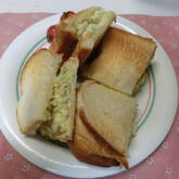 アボカドと卵のサンド