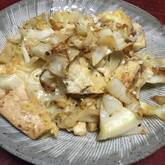 キャベツと豆腐の炒め物