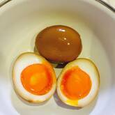 黄金比のタレが絶品！とろーり半熟煮卵