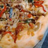 ピザクラスト不要！レンコンとシラスのピザ