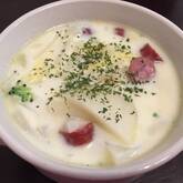 具だくさんのミルクスープ