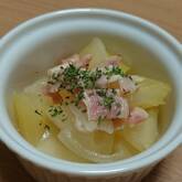 セロリとベーコンの煮物