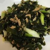 ワカメとツナの炒め物