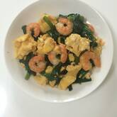 しっかり味でご飯がすすむ！ぷりぷりエビのニラ玉