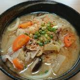 体の芯から温まる！みそ煮込みうどん