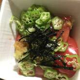 オクラのせトマト