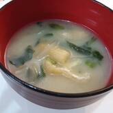 ホウレン草と新玉ネギのみそ汁