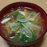 せん切り野菜スープ