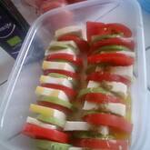 豆腐とアボカドのカプレーゼ風サラダ