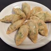 野菜たっぷり春キャベツの手作り焼き餃子