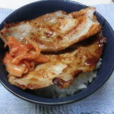 豚キムチ丼