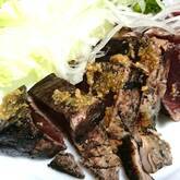 ゴマ風味のカツオのたたき