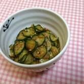 キュウリのおかかじょうゆ