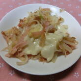 シャキシャキジャガイモとベーコン炒め