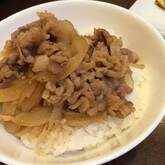 人気の丼もの！簡単にできる基本の牛丼