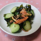 ワカメとキュウリのキムチ風味