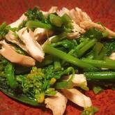 菜の花と蒸し鶏のサラダ