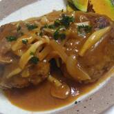 キノコづくしのデミグラスハンバーグ