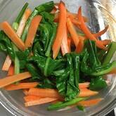 小松菜とニンジンのサッと和え