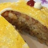 炊き込みチキンオムライス