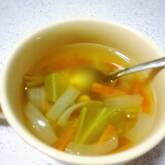 野菜のコンソメスープ