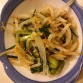 モヤシとニラのおかか和え