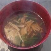 きのこと春雨のスープ