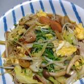 オイスターが決め手！ふわふわ卵入り彩り野菜炒め