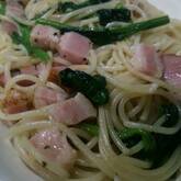 シンプルが一番！ホウレン草とベーコンのパスタ