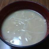 キノコとお揚げのみそ汁