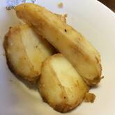 揚げジャガイモの甘辛煮