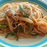 たっぷりケチャップのナポリタン