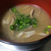 炒めキノコのみそ汁