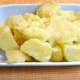 ジャガイモの塩バターのせ