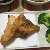 皮までおいしい！イサキの唐揚げ