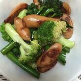 ブロッコリーとソーセージの炒め物