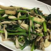 しょうゆが隠し味！キノコのバターソテー