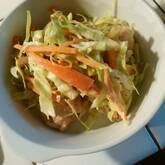 鶏肉ソテーとキャベツのソース和え