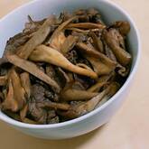 マイタケとゴボウ入りの牛丼