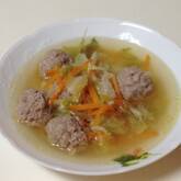 優しい味わい！ショウガ香る肉団子のたっぷりキャベツ煮