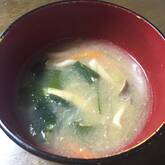 たっぷり野菜のおみそ汁