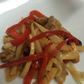 鶏肉のナッツ炒め