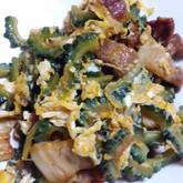 シンプルで簡単！苦さ控えめゴーヤと卵炒め