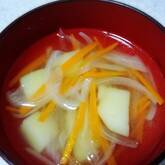 野菜のコンソメスープ