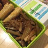 ウズラの卵とジャガイモのカレー炒め