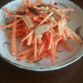 ニンジンとツナのカレーサラダ