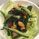 お豆とキュウリのサラダ