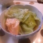 鮭とキャベツの酒蒸